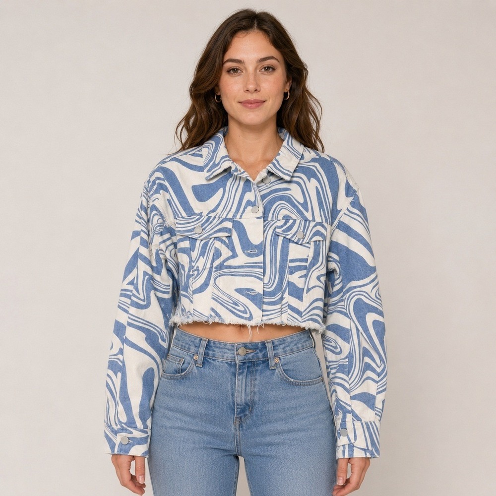 NWT Signature Eight Cropped Denim Jacket Womens L Blue‎ White Swirl Raw Hem